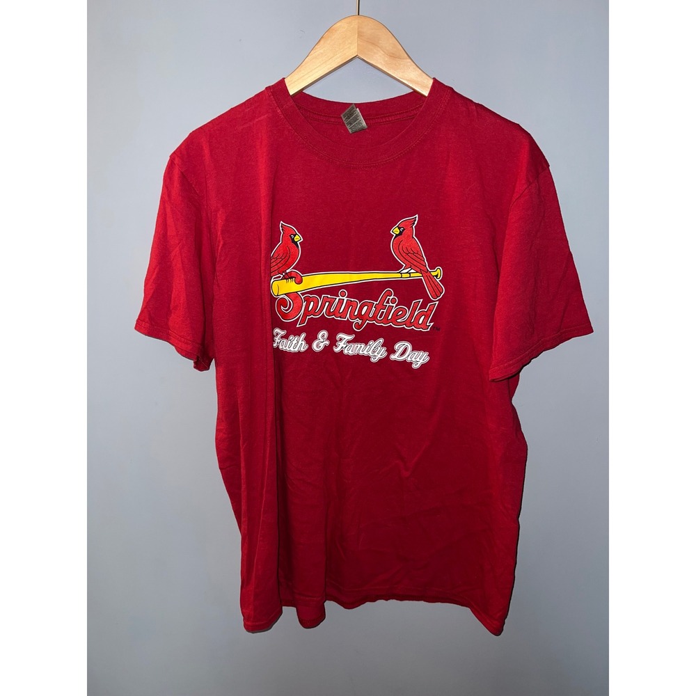 Gildan Springfield Cardinals Faith & Family‎ Day Red Graphic T-Shirt Mens Large